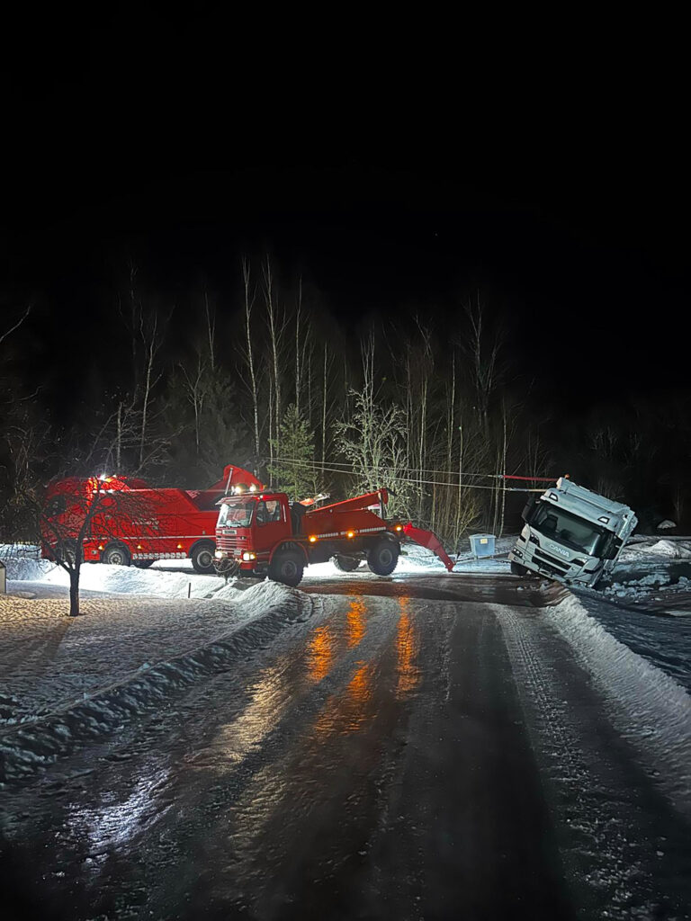 WhatsApp Image 2024-12-05 at 09.18_V2